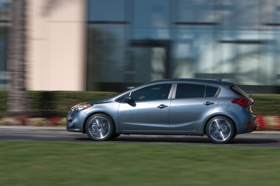  Kia Forte 2013 года  (фото 60 из 62)